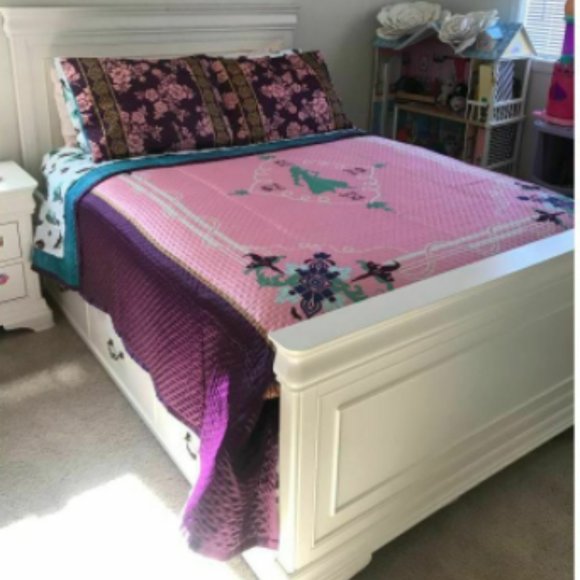 Disney Other - Reversible Disney Aladdin Jasmine Full/Queen Quilt